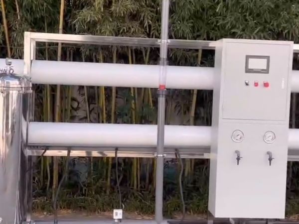 10噸反滲透設備（-2膜殼）